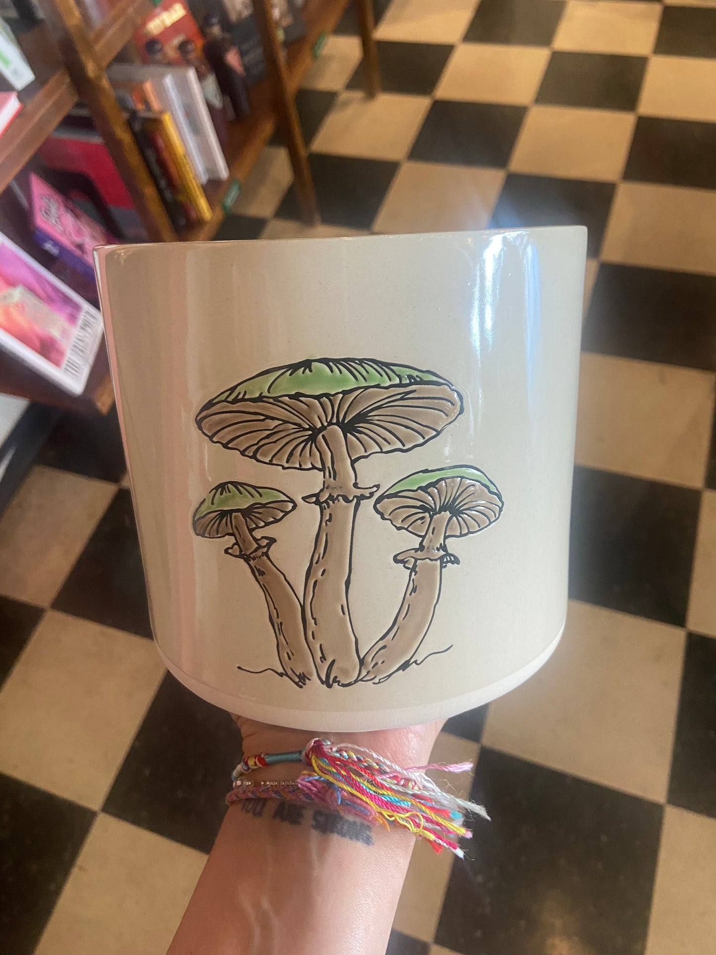 EARTHY FOREST MUSHROOM 6.5" GREEN