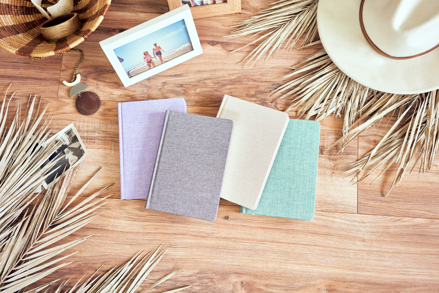 Moderne Blank Hardcover Notebook A5 Size 240 Pages