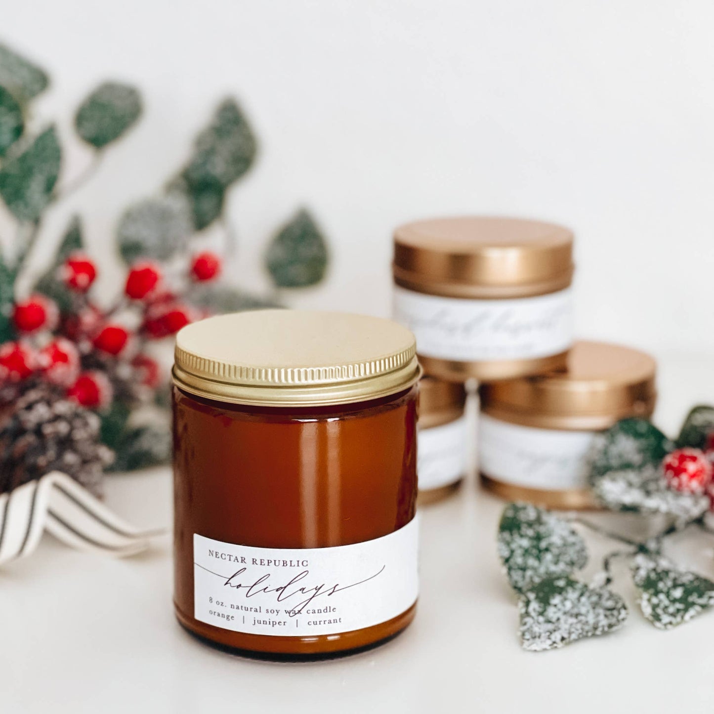 Holidays : Tin Soy Candle ( Christmas Winter Holiday )