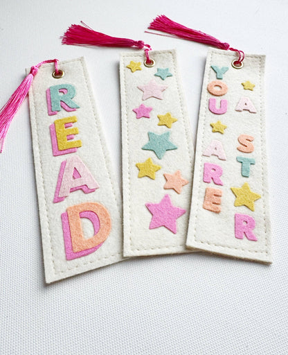 READ Bookmark Pink