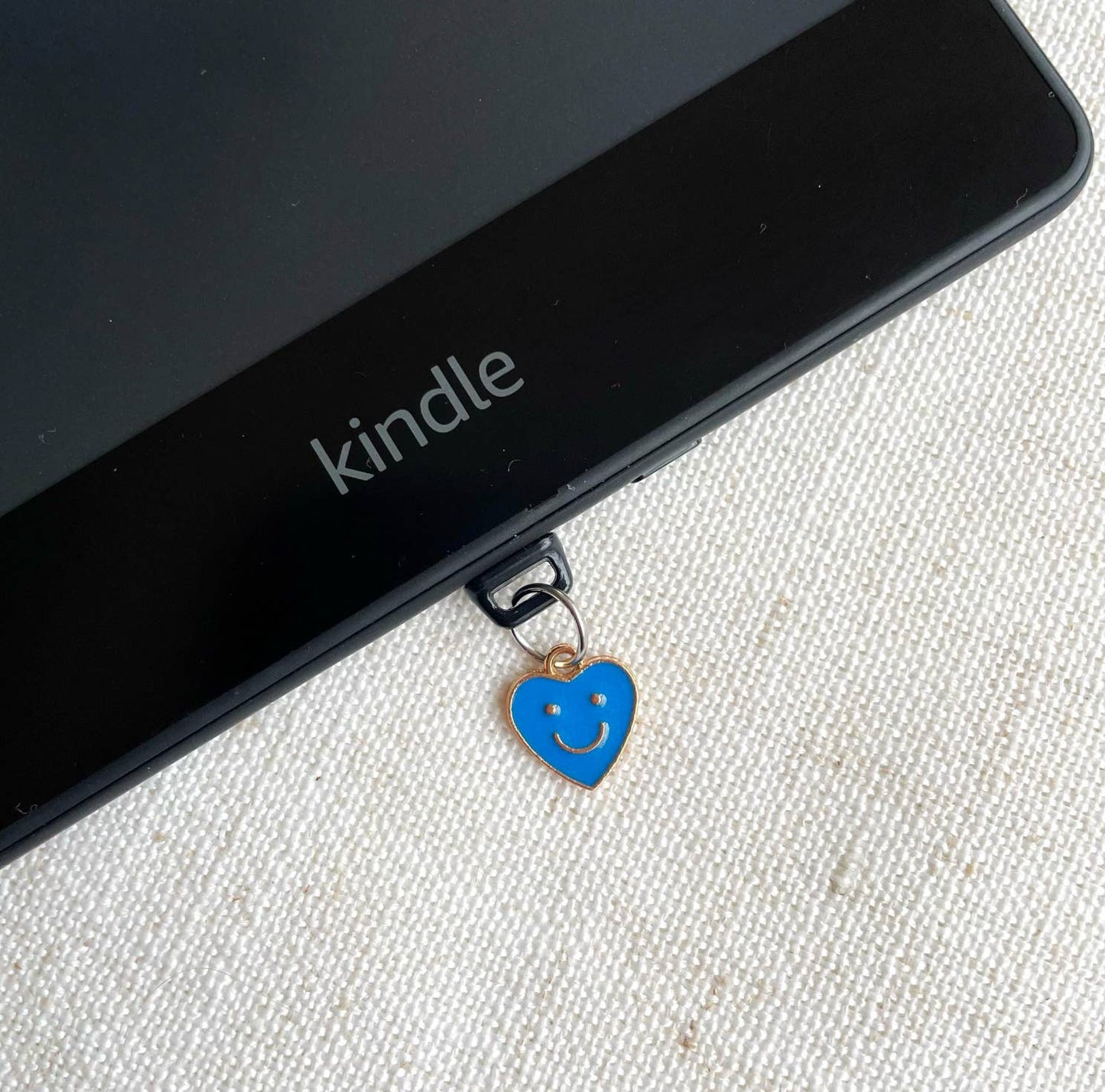 Enamel Smiley Heart Kindle Charm