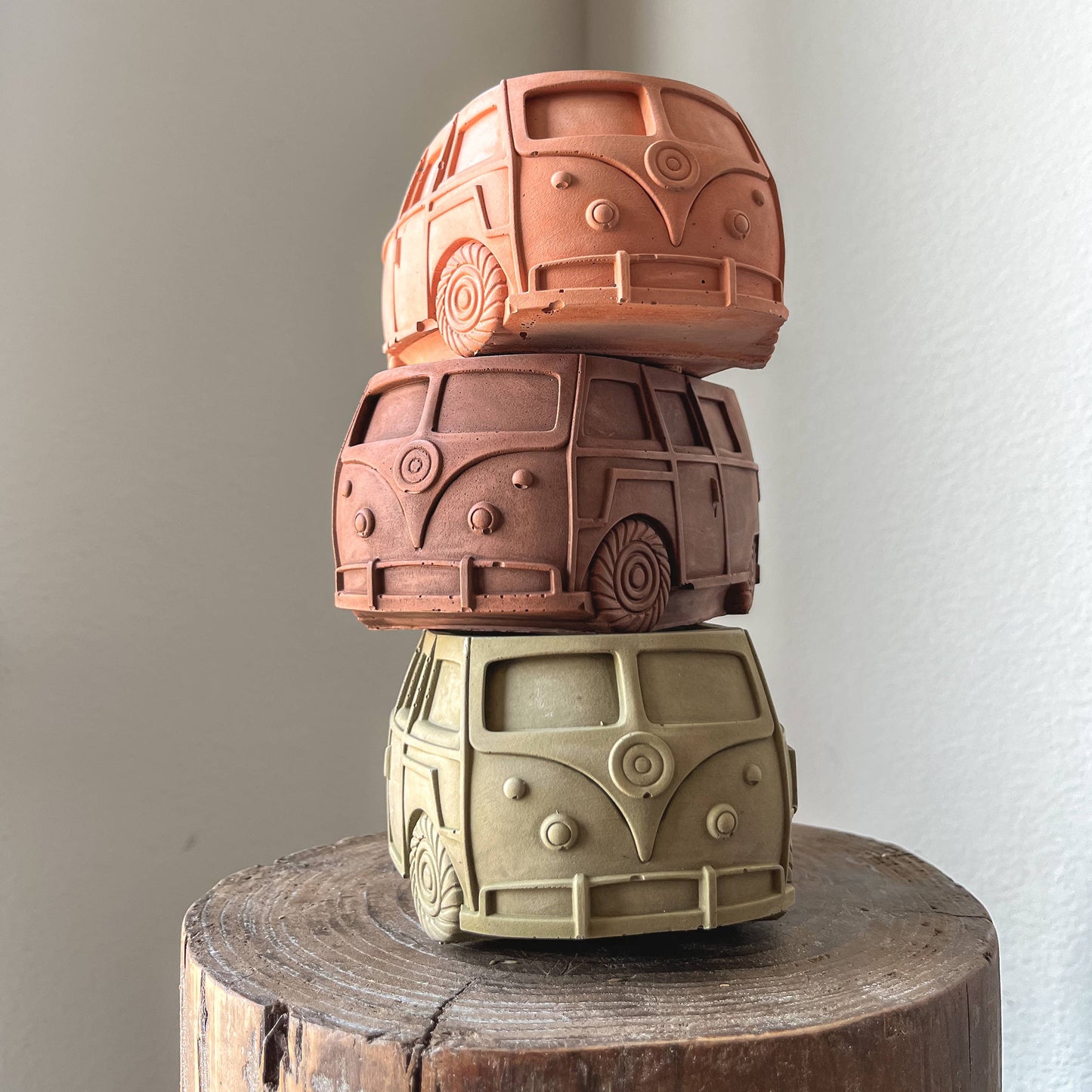 VW Bisop Bus  Planter