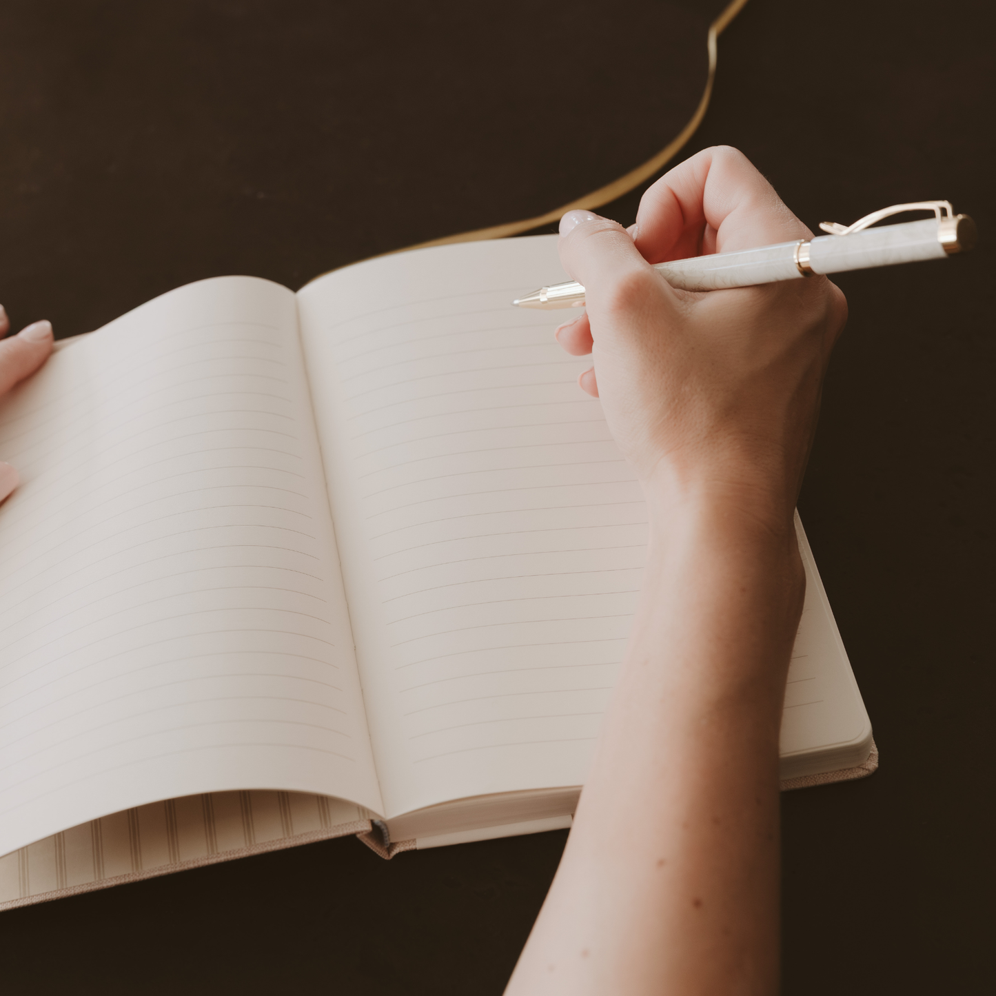 *NEW* Gold Leaves Notes Journal - Stationery & Gifts