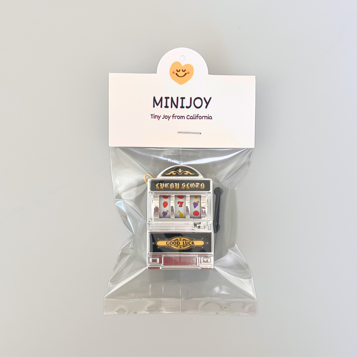 Mini Slot Machine Fridge Magnet – Retro Casino Decor Gift