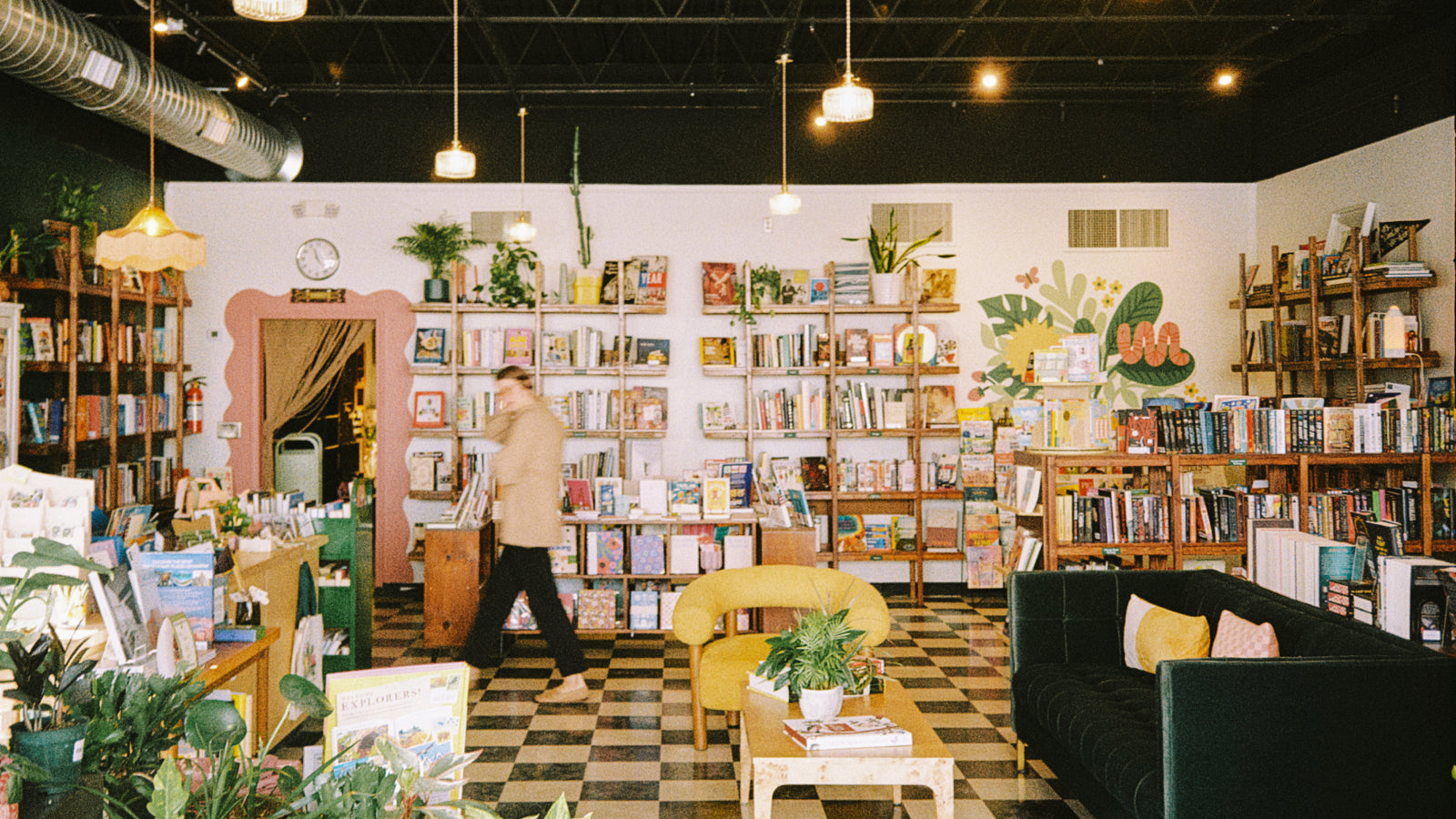 Monstera's Books – Independent Bookstore in Downtown Overland Park