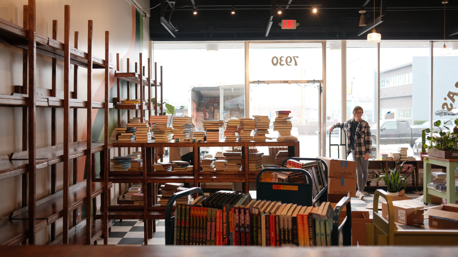 Monstera's Books – Independent Bookstore in Downtown Overland Park